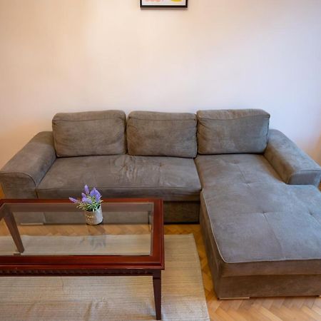 Spacious 1Bdr Apartment Near City Center Sófia Exterior foto